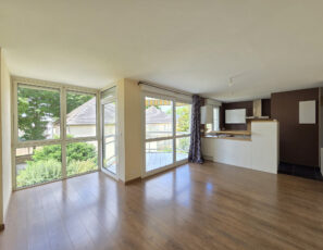 Appartement T2 avec terrasse et parking privé &#8211; TROYES CENTR