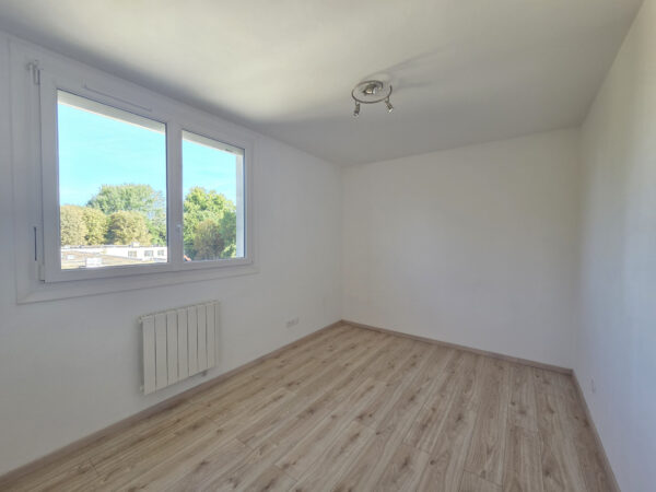 Appartement 3 pièces &#8211; TROYES secteur ECREVOLLES &#8211; 1ER MAI