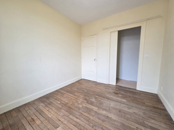 Appartement 6 pièces avec 4 chambres &#8211; TROYES HYPER CENTRE