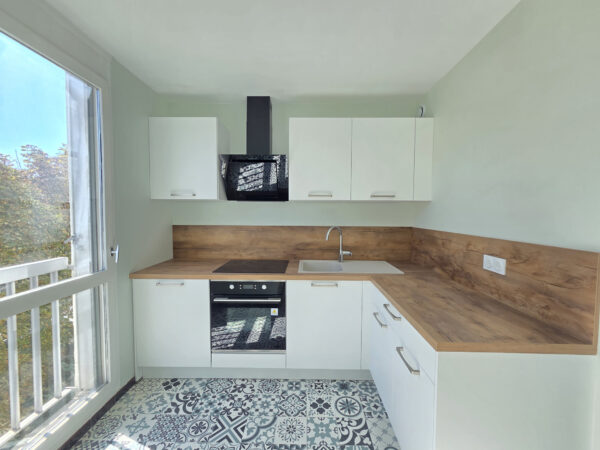 Appartement 3 pièces avec parking et balcon &#8211; TROYES secteur