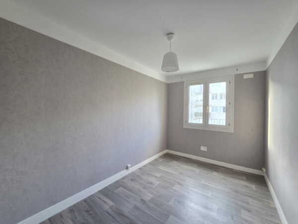 Appartement 3 pièces avec parking et balcon chauffage inclus