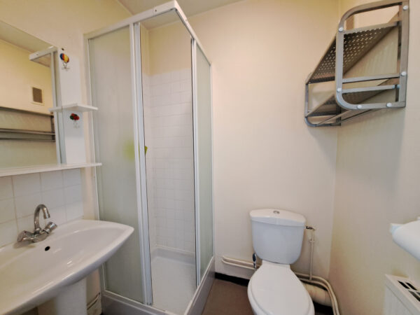 Appartement Studio T1 meublé avec parking privé + chauffage