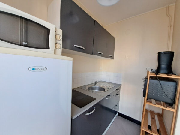 Appartement Studio T1 meublé avec parking privé + chauffage