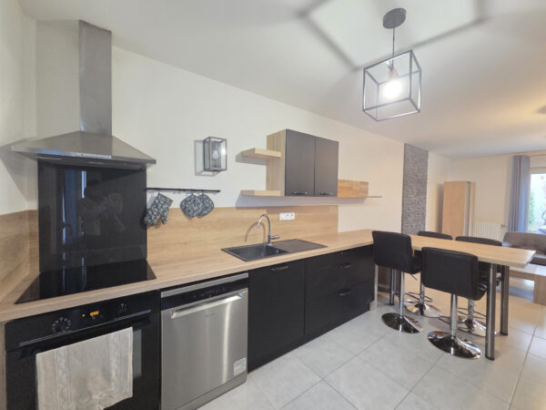 Compromis Appartement / Maison T3 avec jardin et parking &#8211; P