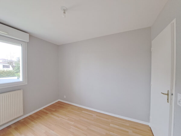 Appartement 3 pièces avec garage et parking privés &#8211; TROYES