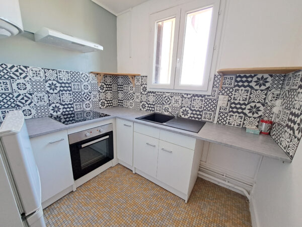 Appartement T2 chauffage inclus avec Parking &#8211; TROYES proche