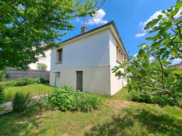 Maison 3 pièces meublée avec partie sous sol aménagé &#8211; SAINT